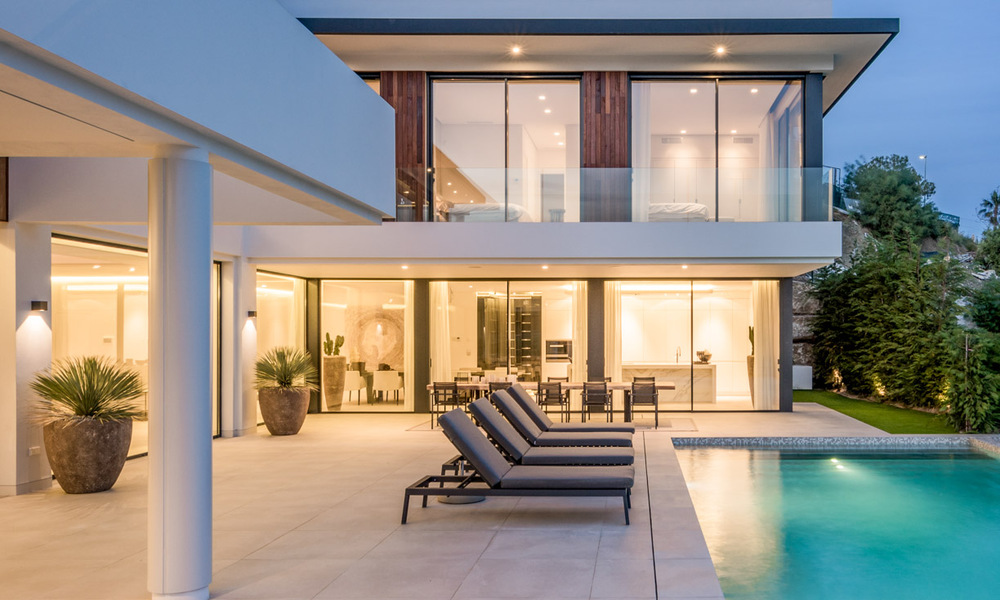 Villa design prête à être emménagée, avec vue magnifique sur le golf, dans une zone de golf prestigieuse à Benahavis - Marbella 38130