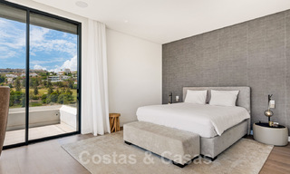 Villa design prête à être emménagée, avec vue magnifique sur le golf, dans une zone de golf prestigieuse à Benahavis - Marbella 38134 