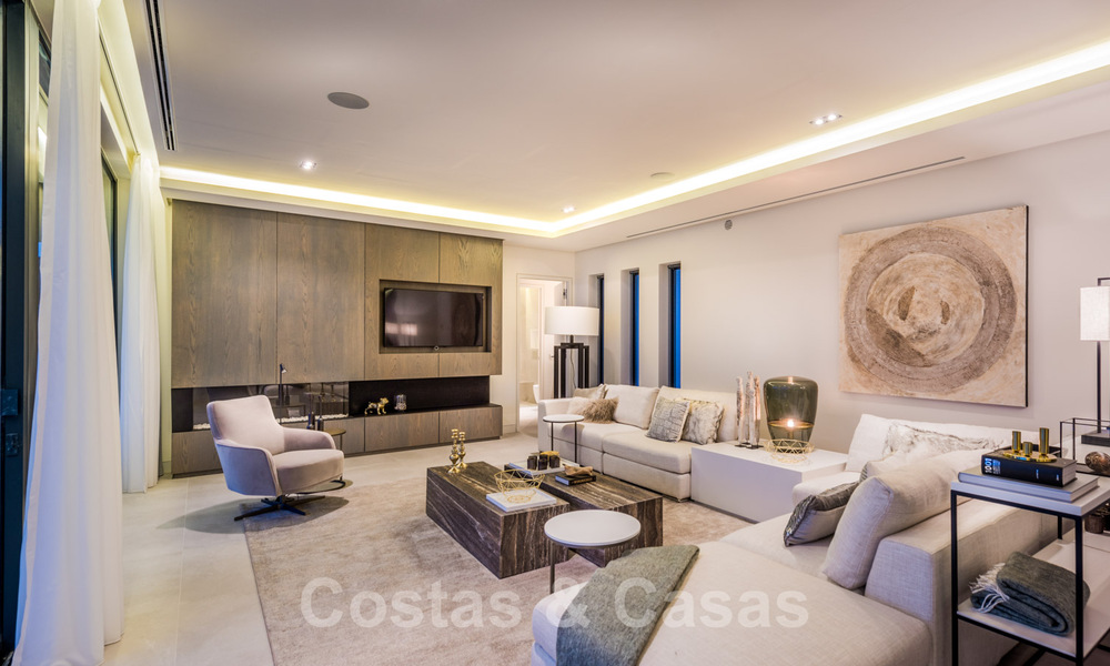 Villa design prête à être emménagée, avec vue magnifique sur le golf, dans une zone de golf prestigieuse à Benahavis - Marbella 38146