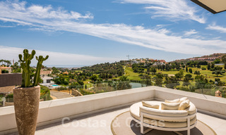 Villa design prête à être emménagée, avec vue magnifique sur le golf, dans une zone de golf prestigieuse à Benahavis - Marbella 38154 