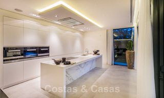 Villa design prête à être emménagée, avec vue magnifique sur le golf, dans une zone de golf prestigieuse à Benahavis - Marbella 38157 