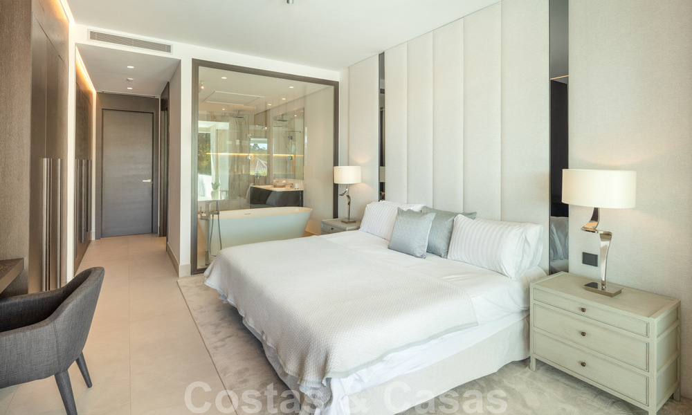 Prêt à emménager, magnifique duplex exclusif à vendre à Marbella, Golden Mile 38162