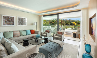 Prêt à emménager, magnifique duplex exclusif à vendre à Marbella, Golden Mile 38165 