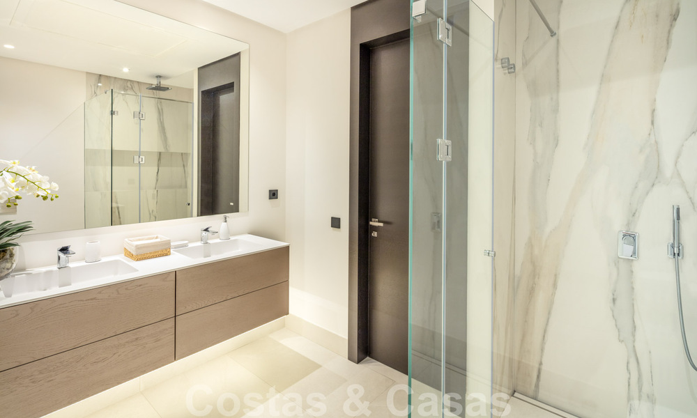 Prêt à emménager, magnifique duplex exclusif à vendre à Marbella, Golden Mile 38172