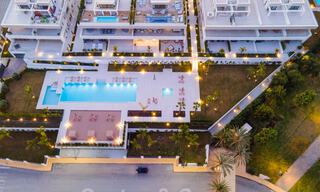 Prêt à emménager, magnifique duplex exclusif à vendre à Marbella, Golden Mile 38182 