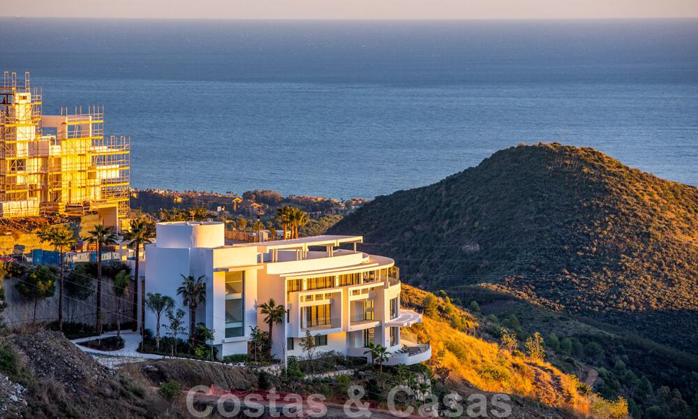 Appartements de luxe modernes et contemporains avec vue imprenable sur la mer, à vendre à proximité du centre de Marbella 38325
