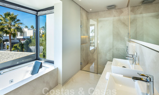 Villa de luxe contemporaine et élégante à vendre dans une communauté clôturée sur le Golden Mile à Marbella 38274 