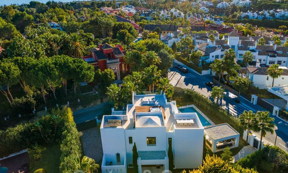 Villa de luxe contemporaine et élégante à vendre dans une communauté clôturée sur le Golden Mile à Marbella 38283