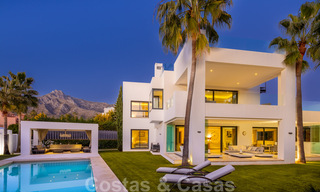 Villa de luxe contemporaine et élégante à vendre dans une communauté clôturée sur le Golden Mile à Marbella 38301 