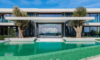 Nouvelle villa moderne et majestueuse à vendre, en première ligne de golf avec vue panoramique dans un complexe de golf cinq étoiles à Marbella - Benahavis 52347 