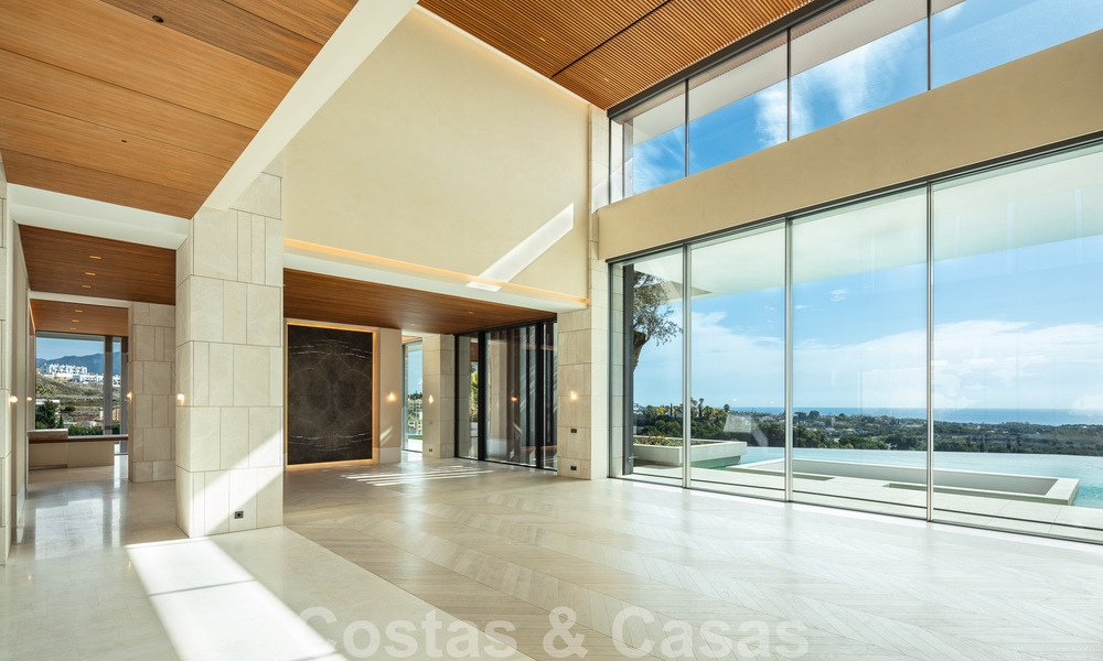 Nouvelle villa moderne et majestueuse à vendre, en première ligne de golf avec vue panoramique dans un complexe de golf cinq étoiles à Marbella - Benahavis 52348