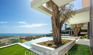 Nouvelle villa moderne et majestueuse à vendre, en première ligne de golf avec vue panoramique dans un complexe de golf cinq étoiles à Marbella - Benahavis 52364 