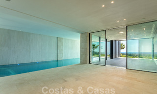 Nouvelle villa moderne et majestueuse à vendre, en première ligne de golf avec vue panoramique dans un complexe de golf cinq étoiles à Marbella - Benahavis 52378 