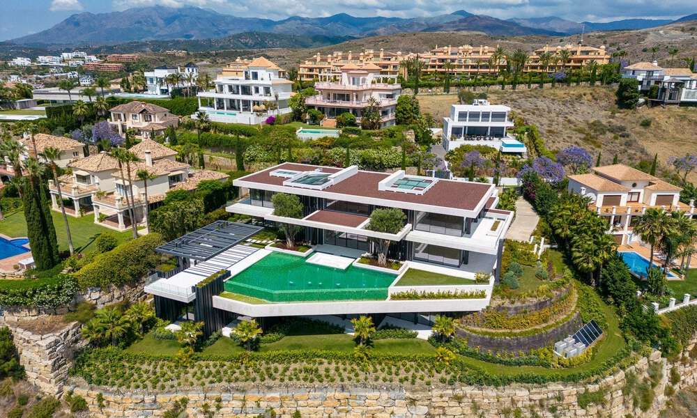 Nouvelle villa moderne et majestueuse à vendre, en première ligne de golf avec vue panoramique dans un complexe de golf cinq étoiles à Marbella - Benahavis 52382