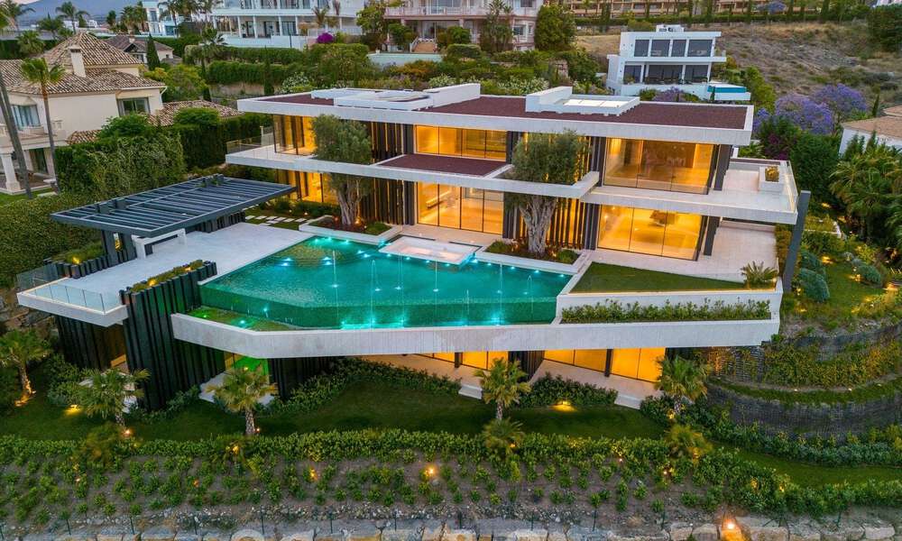 Nouvelle villa moderne et majestueuse à vendre, en première ligne de golf avec vue panoramique dans un complexe de golf cinq étoiles à Marbella - Benahavis 52386