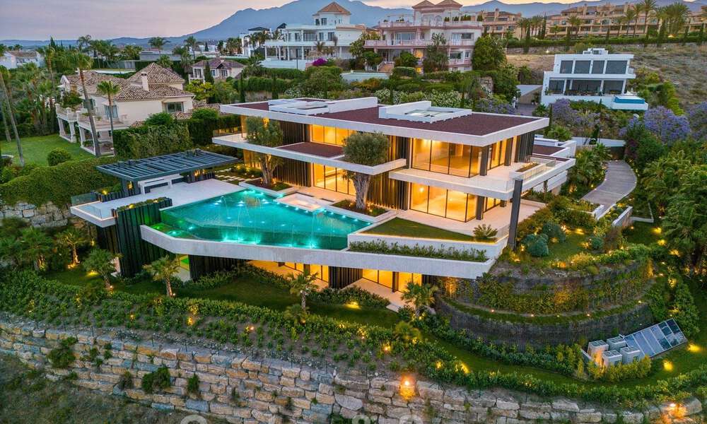 Nouvelle villa moderne et majestueuse à vendre, en première ligne de golf avec vue panoramique dans un complexe de golf cinq étoiles à Marbella - Benahavis 52389