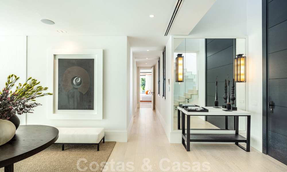 Prête à emménager, nouvelle villa de luxe à vendre avec vue panoramique sur la mer, dans un complexe de golf prestigieux à Benahavis - Marbella 38525