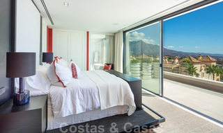 Prête à emménager, nouvelle villa de luxe à vendre avec vue panoramique sur la mer, dans un complexe de golf prestigieux à Benahavis - Marbella 38528 