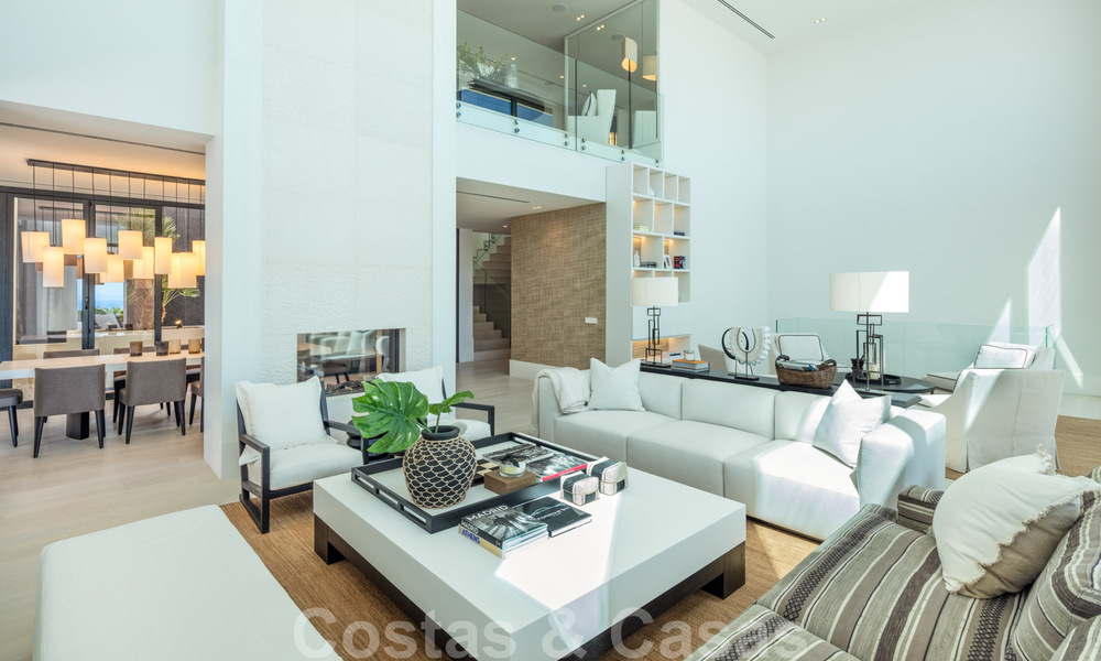 Prête à emménager, nouvelle villa de luxe à vendre avec vue panoramique sur la mer, dans un complexe de golf prestigieux à Benahavis - Marbella 38538