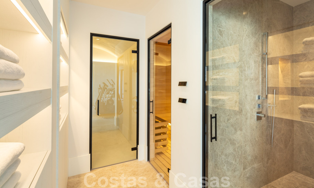 Prête à emménager, nouvelle villa de luxe à vendre avec vue panoramique sur la mer, dans un complexe de golf prestigieux à Benahavis - Marbella 38550