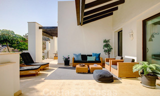 Magnifique penthouse contemporain à vendre avec vue panoramique sur la mer dans la zone exclusive de Benahavis - Marbella 38569 