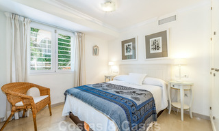 Maison élégante et exceptionnelle situé en deuxième ligne de plage à vendre avec vue sur la mer dans un quartier privé sur le Golden Mile à Marbella 38596 