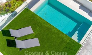 Nouvelle villa moderne à vendre, prête à emménager, proche de la plage, sur le nouveau Golden Mile entre Marbella et Estepona 38607 
