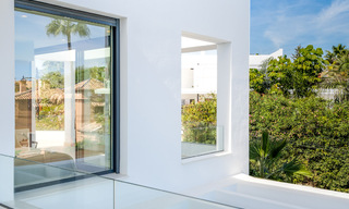 Nouvelle villa moderne à vendre, prête à emménager, proche de la plage, sur le nouveau Golden Mile entre Marbella et Estepona 38890 