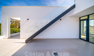 Nouvelle villa moderne à vendre, prête à emménager, proche de la plage, sur le nouveau Golden Mile entre Marbella et Estepona 38891 