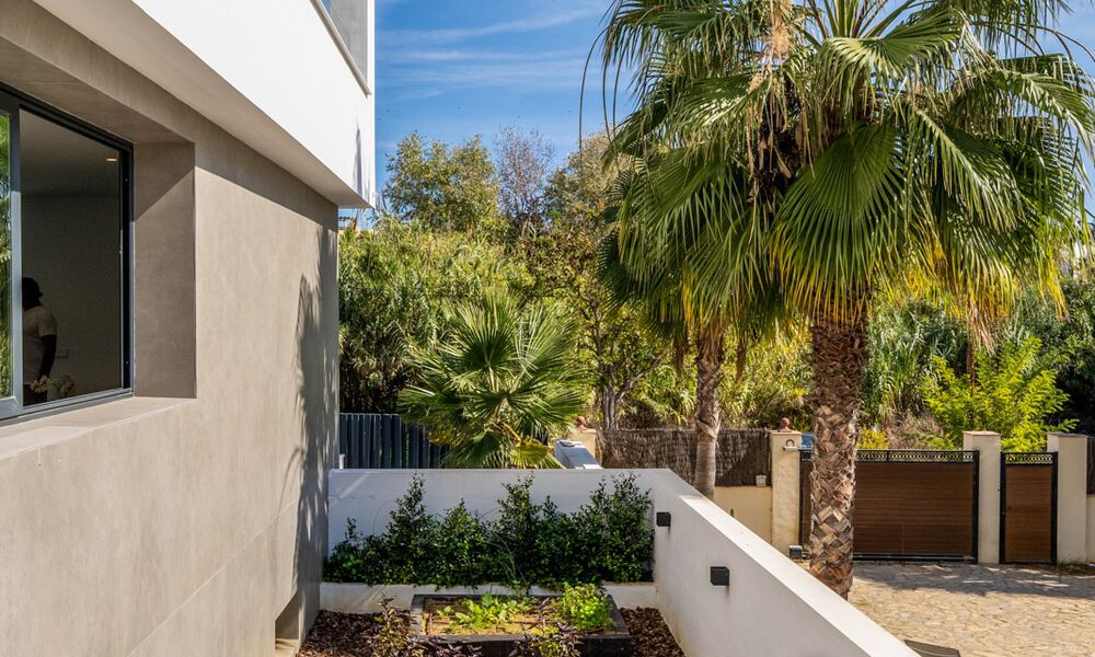 Nouvelle villa moderne à vendre, prête à emménager, proche de la plage, sur le nouveau Golden Mile entre Marbella et Estepona 38896