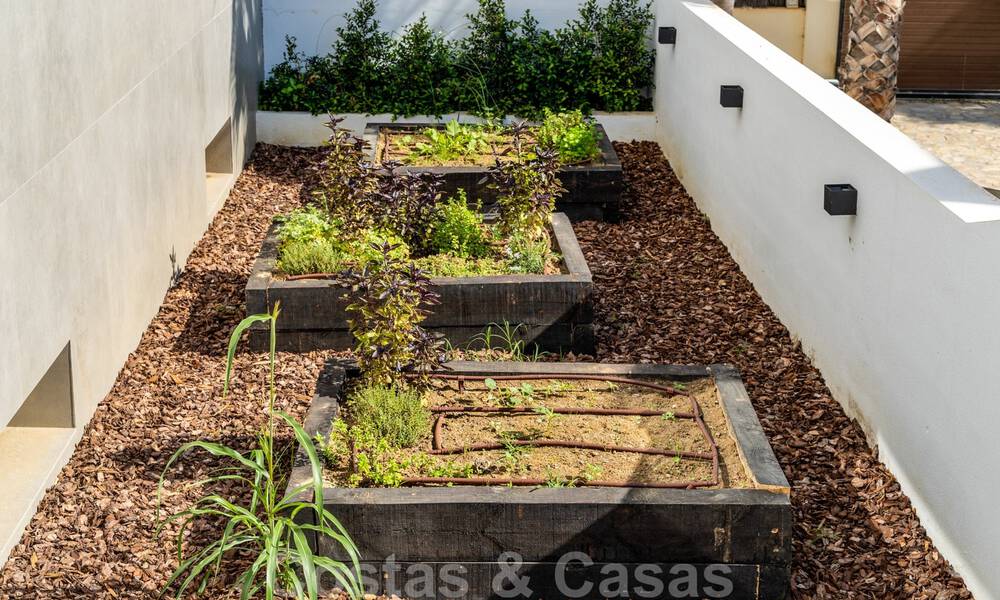 Nouvelle villa moderne à vendre, prête à emménager, proche de la plage, sur le nouveau Golden Mile entre Marbella et Estepona 38897