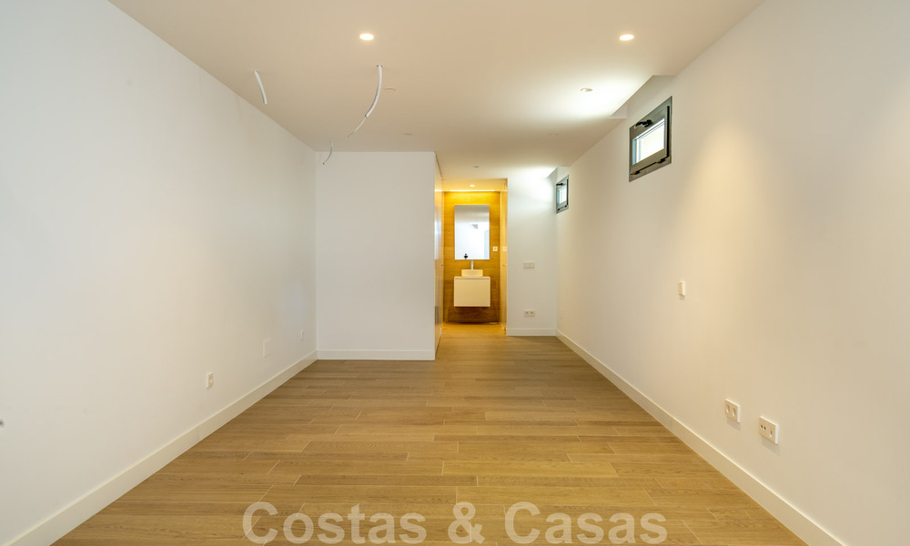 Nouvelle villa moderne à vendre, prête à emménager, proche de la plage, sur le nouveau Golden Mile entre Marbella et Estepona 38898