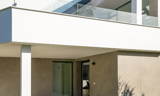 Nouvelle villa moderne à vendre, prête à emménager, proche de la plage, sur le nouveau Golden Mile entre Marbella et Estepona 38903 