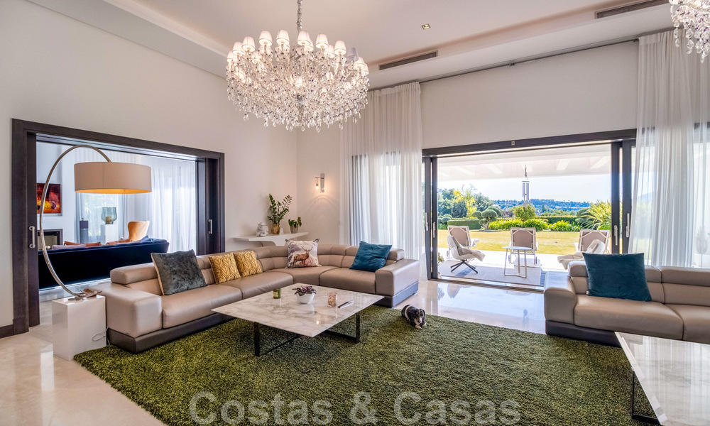 Villa contemporaine de luxe à vendre en première ligne de golf avec vue imprenable, dans le quartier exclusif La Zagaleta, Benahavis - Marbella 38693