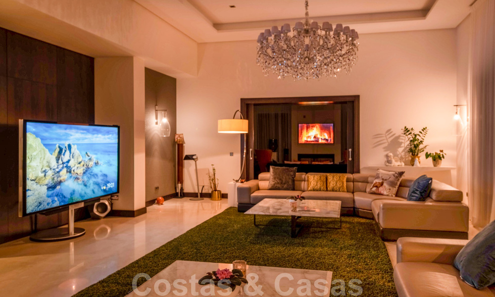 Villa contemporaine de luxe à vendre en première ligne de golf avec vue imprenable, dans le quartier exclusif La Zagaleta, Benahavis - Marbella 38706