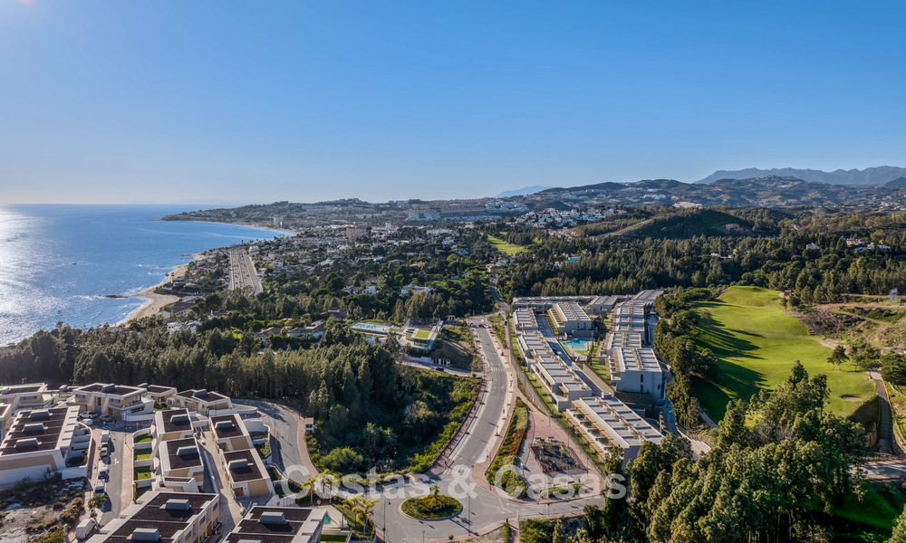 Prêt à emménager, nouvelle réalisation de maisons luxueuses à vendre, en première ligne du golf de Mijas, Costa del Sol 805090