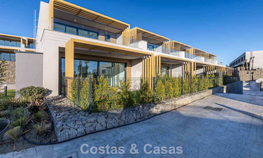 Prêt à emménager, nouvelle réalisation de maisons luxueuses à vendre, en première ligne du golf de Mijas, Costa del Sol 805097