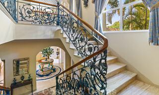 Villa de luxe à vendre dans un style espagnol classique, avec vue panoramique sur la mer à Benahavis - Marbella 38746 