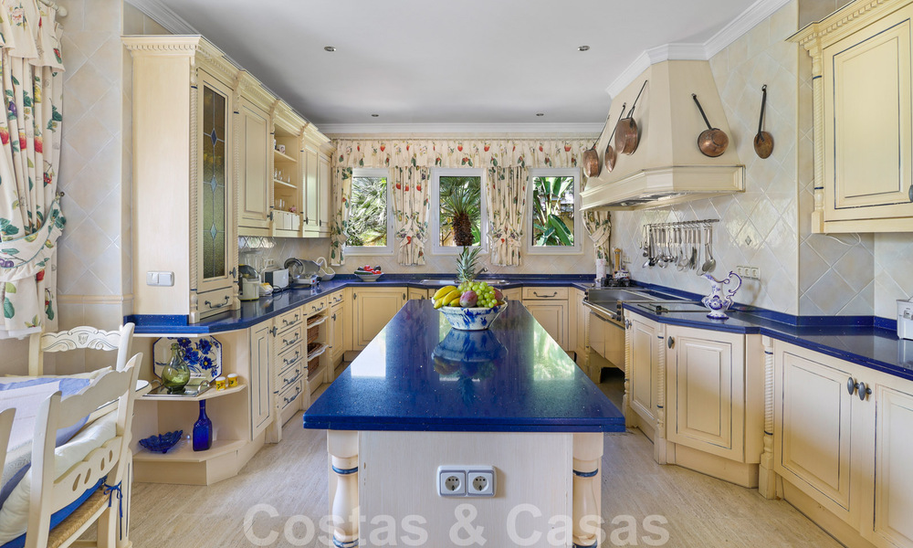 Villa de luxe à vendre dans un style espagnol classique, avec vue panoramique sur la mer à Benahavis - Marbella 38747
