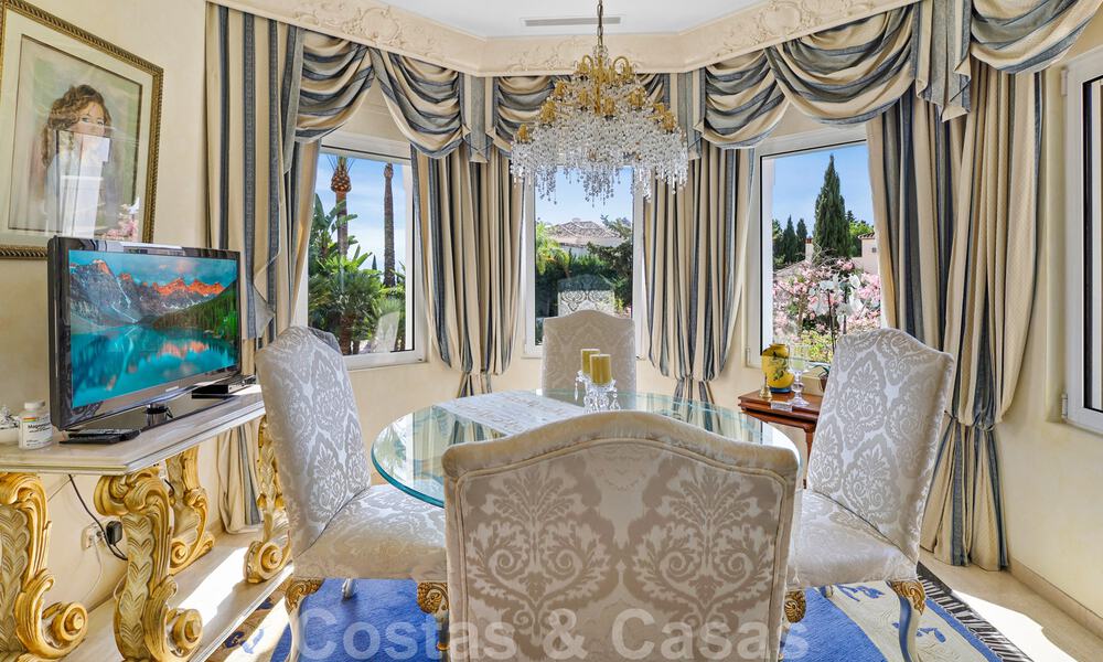 Villa de luxe à vendre dans un style espagnol classique, avec vue panoramique sur la mer à Benahavis - Marbella 38748