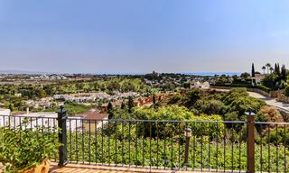 Villa de luxe à vendre dans un style espagnol classique, avec vue panoramique sur la mer à Benahavis - Marbella 38769 