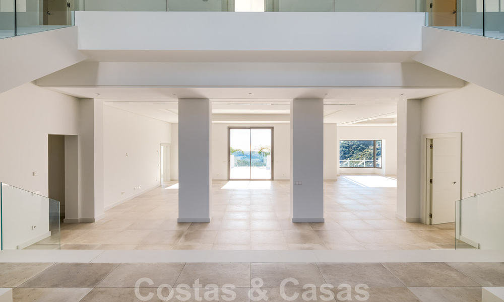 Majestueuse villa contemporaine méditerranéenne de luxe à vendre avec vue sur la mer dans le quartier exclusif El Madroñal à Benahavis - Marbella 38833