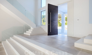 Majestueuse villa contemporaine méditerranéenne de luxe à vendre avec vue sur la mer dans le quartier exclusif El Madroñal à Benahavis - Marbella 38834 