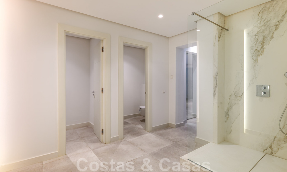 Majestueuse villa contemporaine méditerranéenne de luxe à vendre avec vue sur la mer dans le quartier exclusif El Madroñal à Benahavis - Marbella 38843