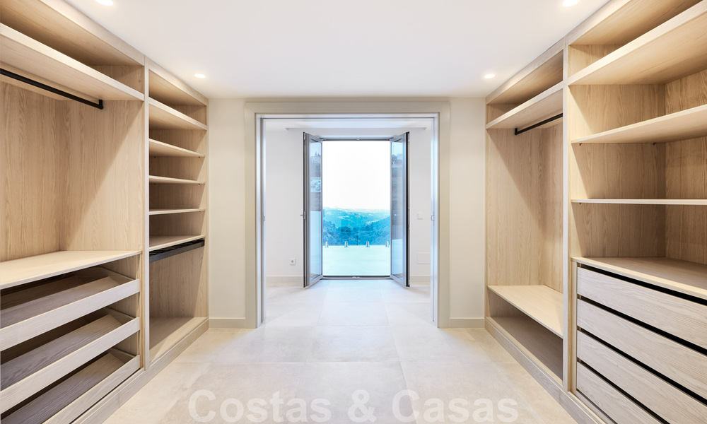 Majestueuse villa contemporaine méditerranéenne de luxe à vendre avec vue sur la mer dans le quartier exclusif El Madroñal à Benahavis - Marbella 38852