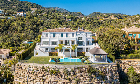 Majestueuse villa contemporaine méditerranéenne de luxe à vendre avec vue sur la mer dans le quartier exclusif El Madroñal à Benahavis - Marbella 38876