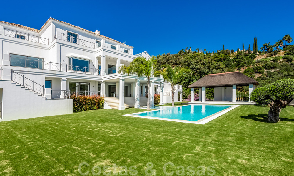 Majestueuse villa contemporaine méditerranéenne de luxe à vendre avec vue sur la mer dans le quartier exclusif El Madroñal à Benahavis - Marbella 38884