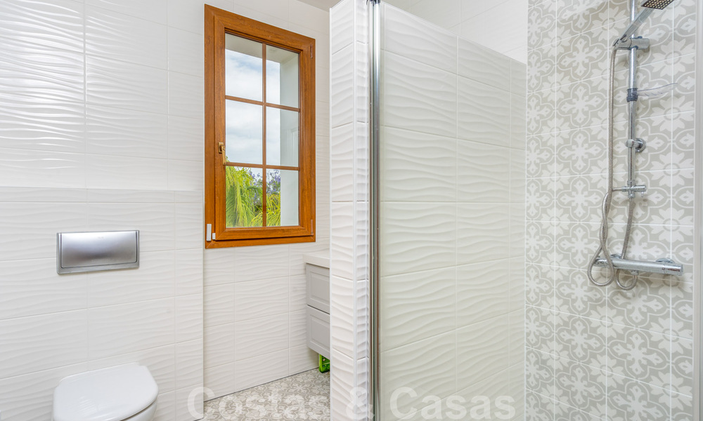 Élégante villa espagnole de luxe à vendre sur un grand terrain à Mijas, Costa del Sol 38951