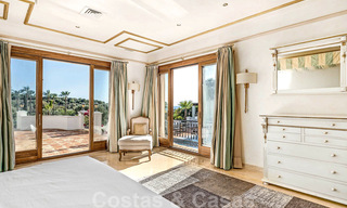 Vente d'une propriété majestueuse et royale avec des logements pour invités et une intimité totale, entourée de terrains de golf à Benahavis - Marbella 38993 