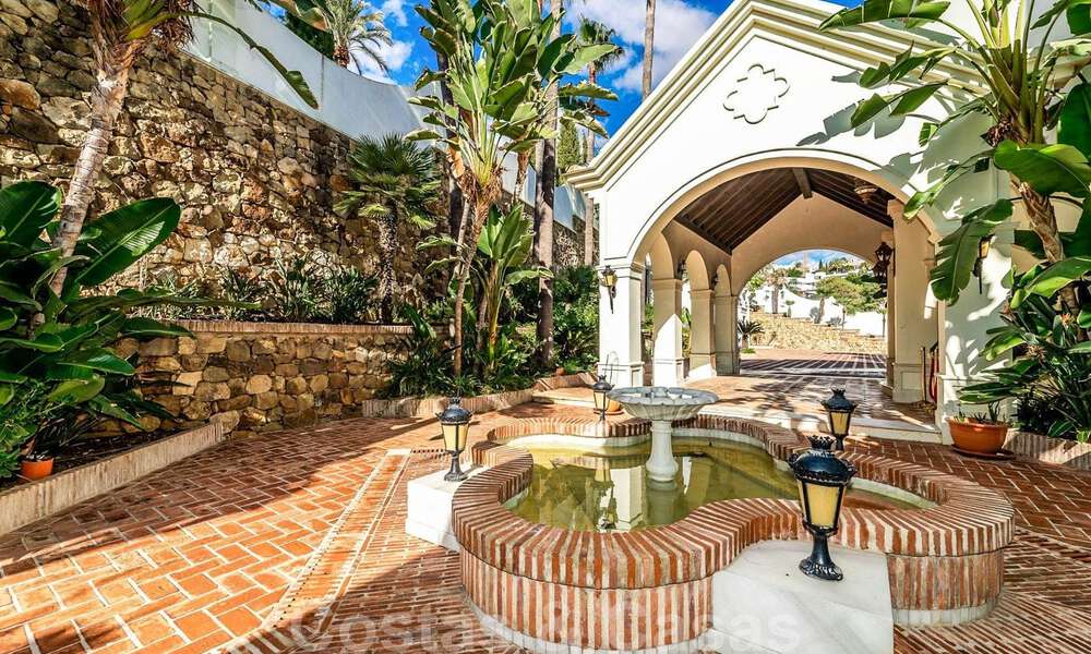 Vente d'une propriété majestueuse et royale avec des logements pour invités et une intimité totale, entourée de terrains de golf à Benahavis - Marbella 38999